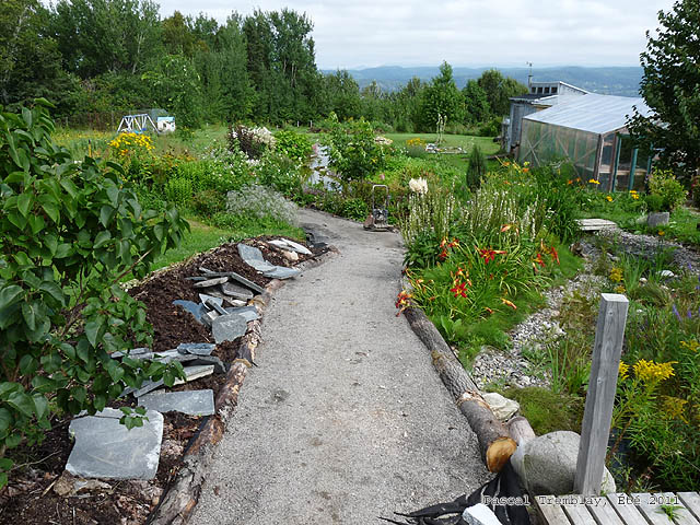 Projets d'allées pour jardin - Créer un chemin dans son jardin - Concevoir des allées chemins sentiers