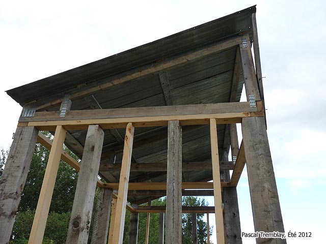 Abri à bois design - Idée d'abri à bois - bardage abri extérieur