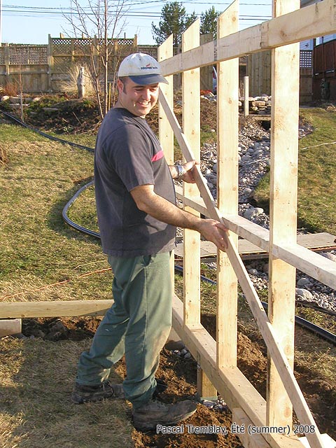 Serre en bois - Construction de la structure de la serre en bois
