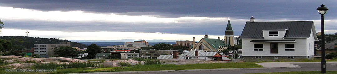 Photo Petite Maison Blanche Saguenay - Ville de Saguenay arrondissement Chicoutimi - Quartier du bassin Chicoutimi.