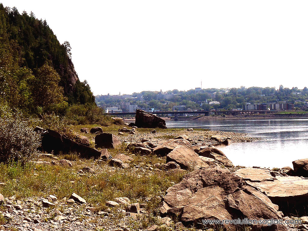 La Grosse roche de la côté du Saguenay - Curiosités Chicoutimi