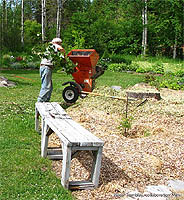 Chipper shredder for making Ramial chipped Wood