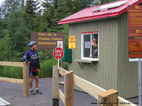 Vlouroute des bleuets, Saint-Henri-de-Taillon, parc national pointe-taillon